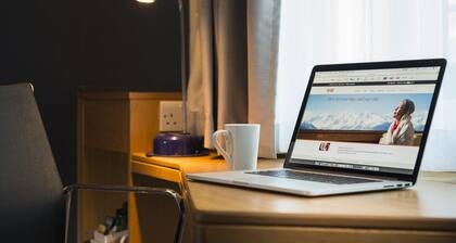 Holiday Inn Express Swansea - East by IHG