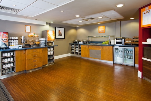 Holiday Inn Express Swansea - East by IHG