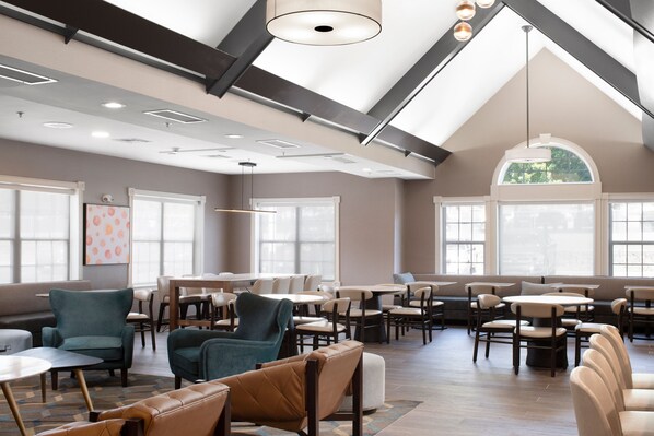 Free daily buffet breakfast - Residence Inn by Marriott Fort Smith (Fort Smith)