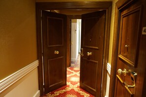 Family Suite, Sea View (Chambres Communicantes) | Premium bedding, minibar, in-room safe, soundproofing