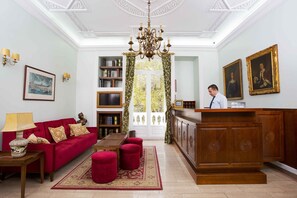 Reception - Hotel Dom Sancho I (Lisbon)