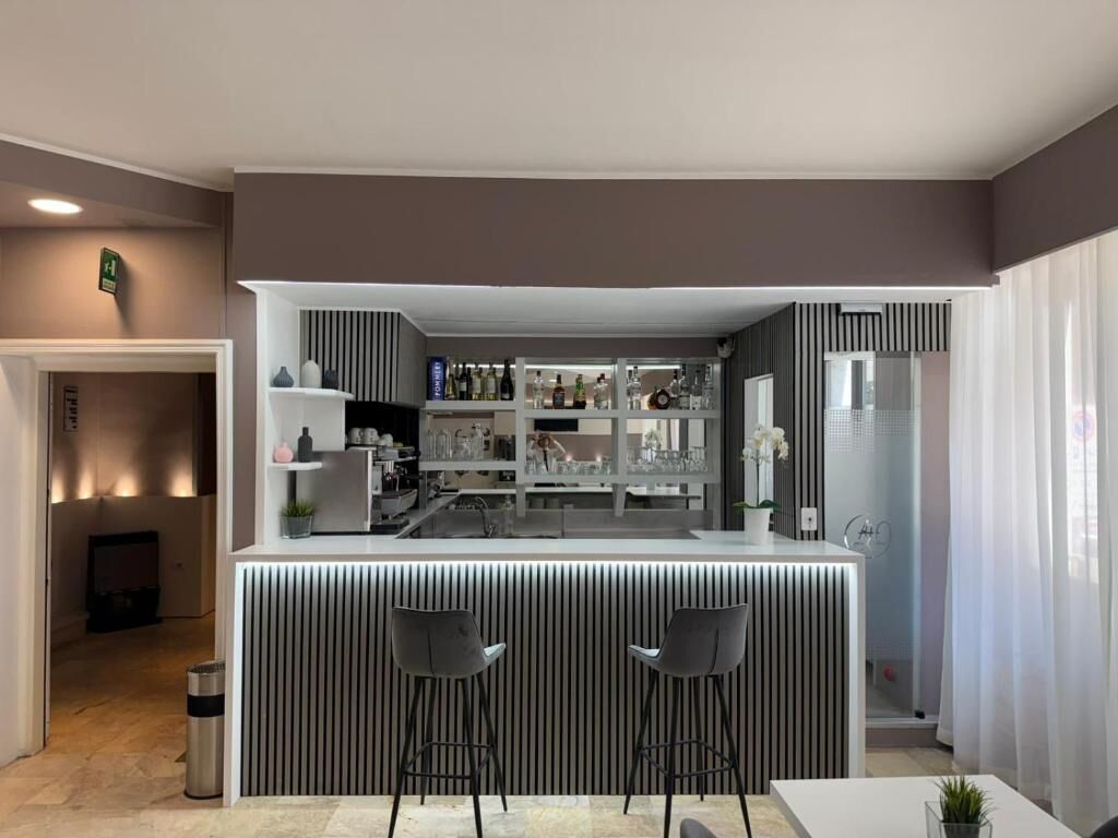 Bar (en el alojamiento)
