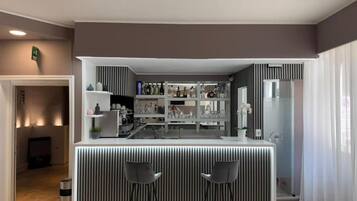 Bar (in der Unterkunft)