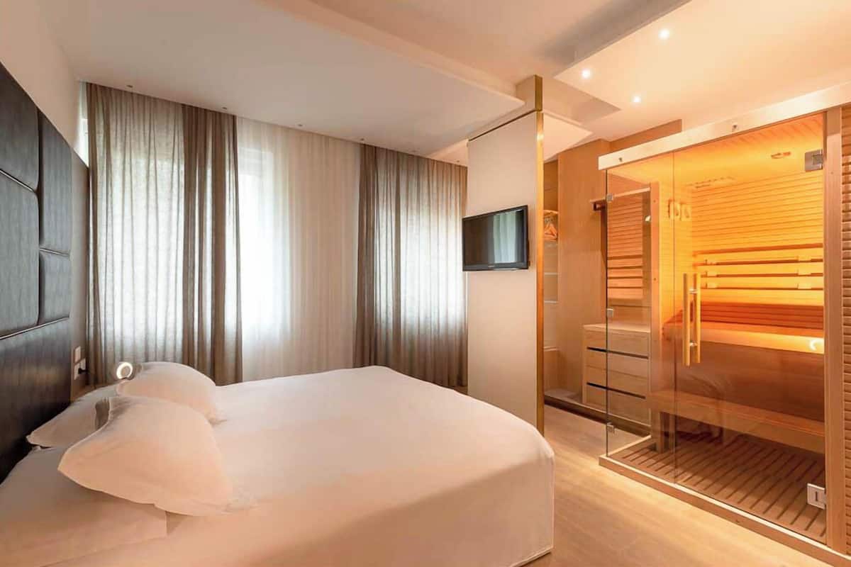 Junior Suite with Sauna | 1 chambre, literie de qualité supérieure, couette en duvet d'oie