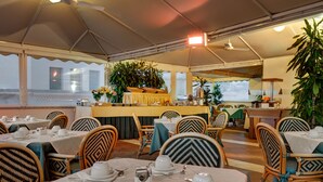 Food court - Hotel Villa Morgagni (Rome)