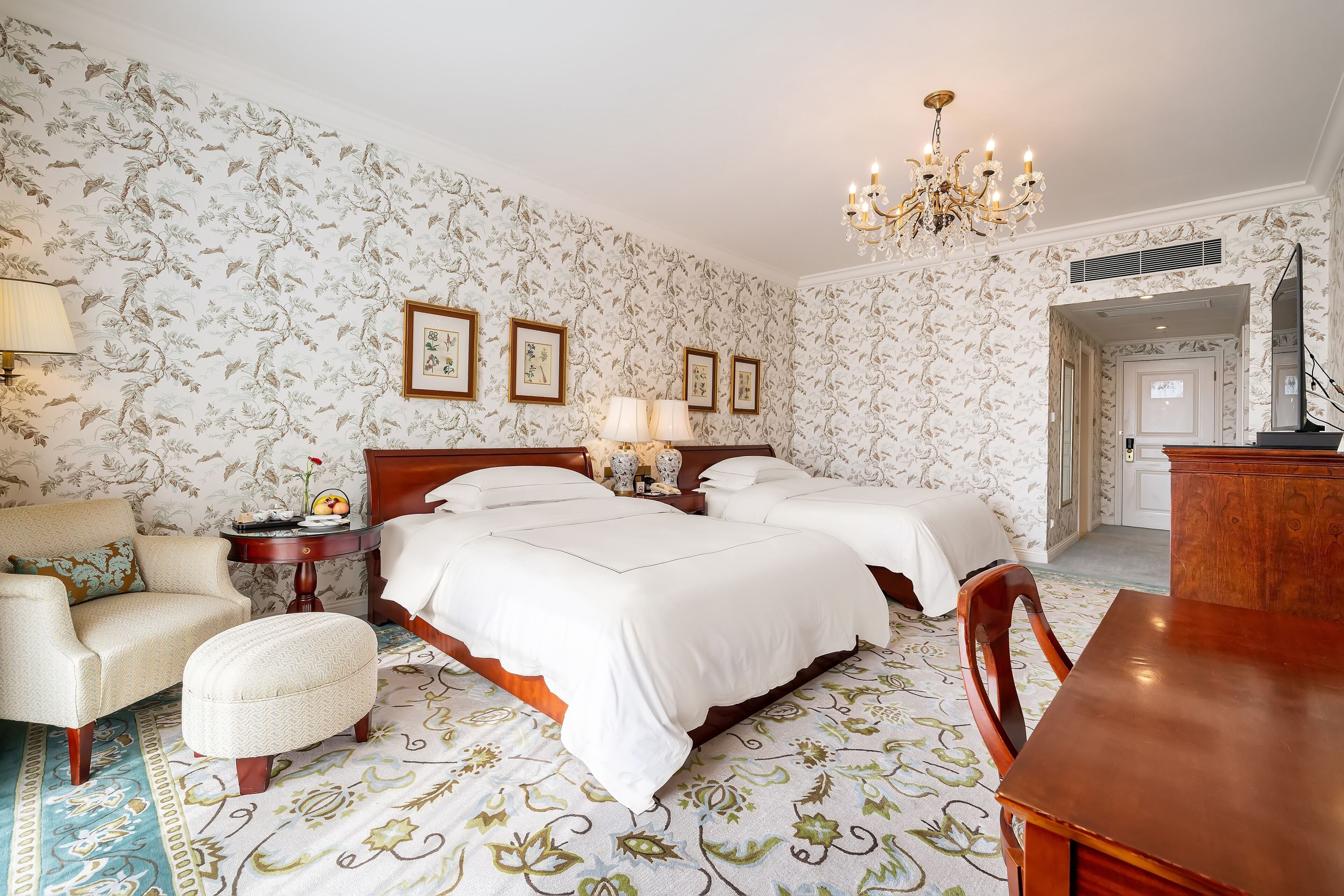 Premium Twin Room | Premium bedding, Select Comfort beds, minibar, in-room safe