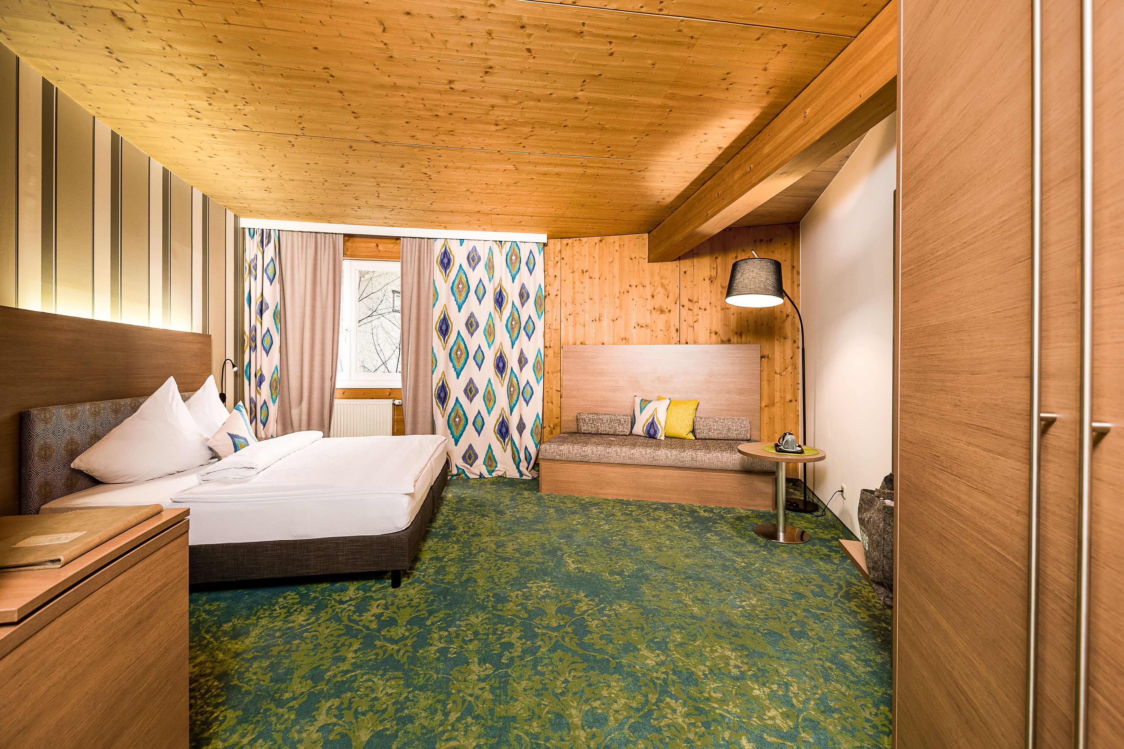 superior double room, 1 king bed | hypo-allergenic bedding, minibar, in-room safe, soundproofing