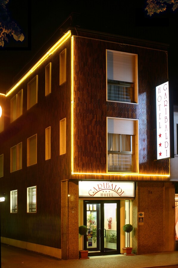 Front of property - evening/night
