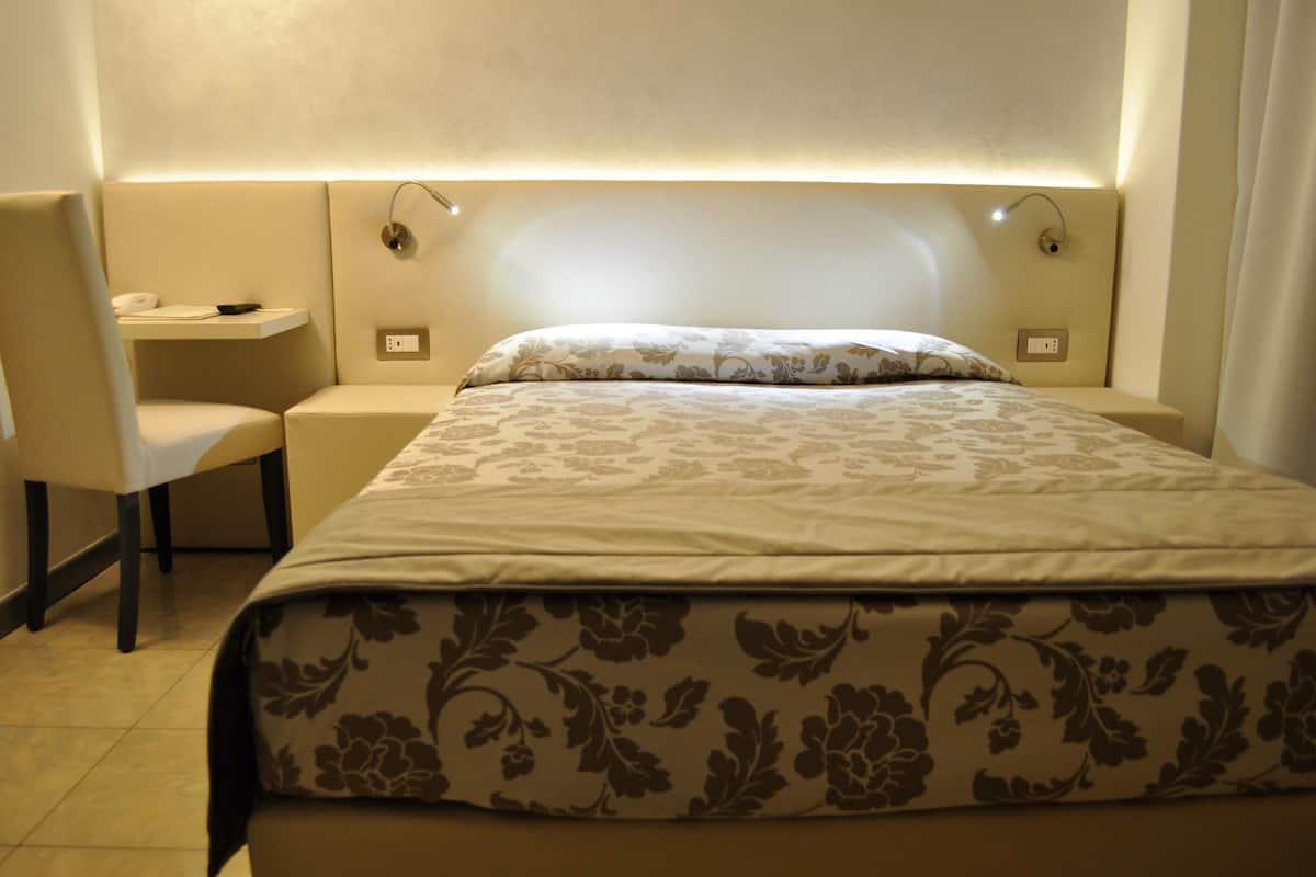 Economy Double Room French Bed