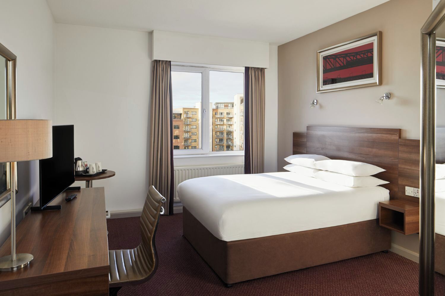 Executive King Room | Desk, iron/ironing board, free WiFi, bed sheets