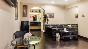 Bathroom - Americas Best Value Platinum Inn & Suites (Houston)