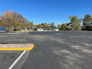 Ubetjent parkering (inkludert)