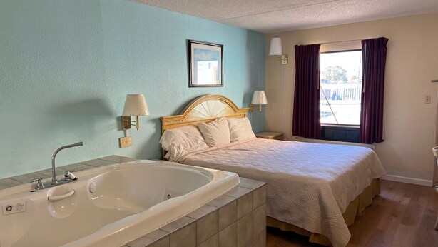 Unclassified image, 1 of 47, button - Quality Quarters Inn   (Richmond)