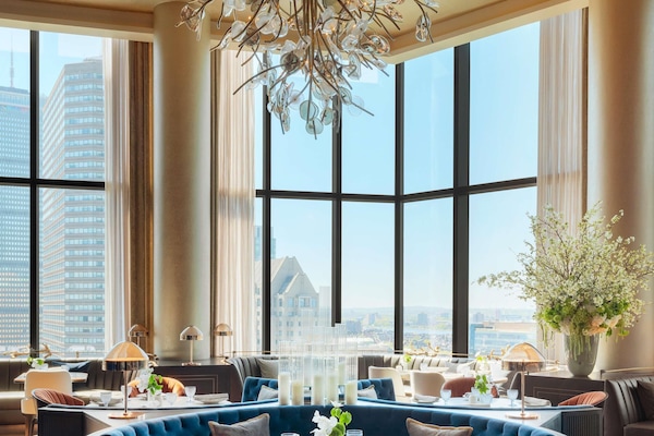 3 restaurants, breakfast, lunch, dinner served; Portuguese cuisine