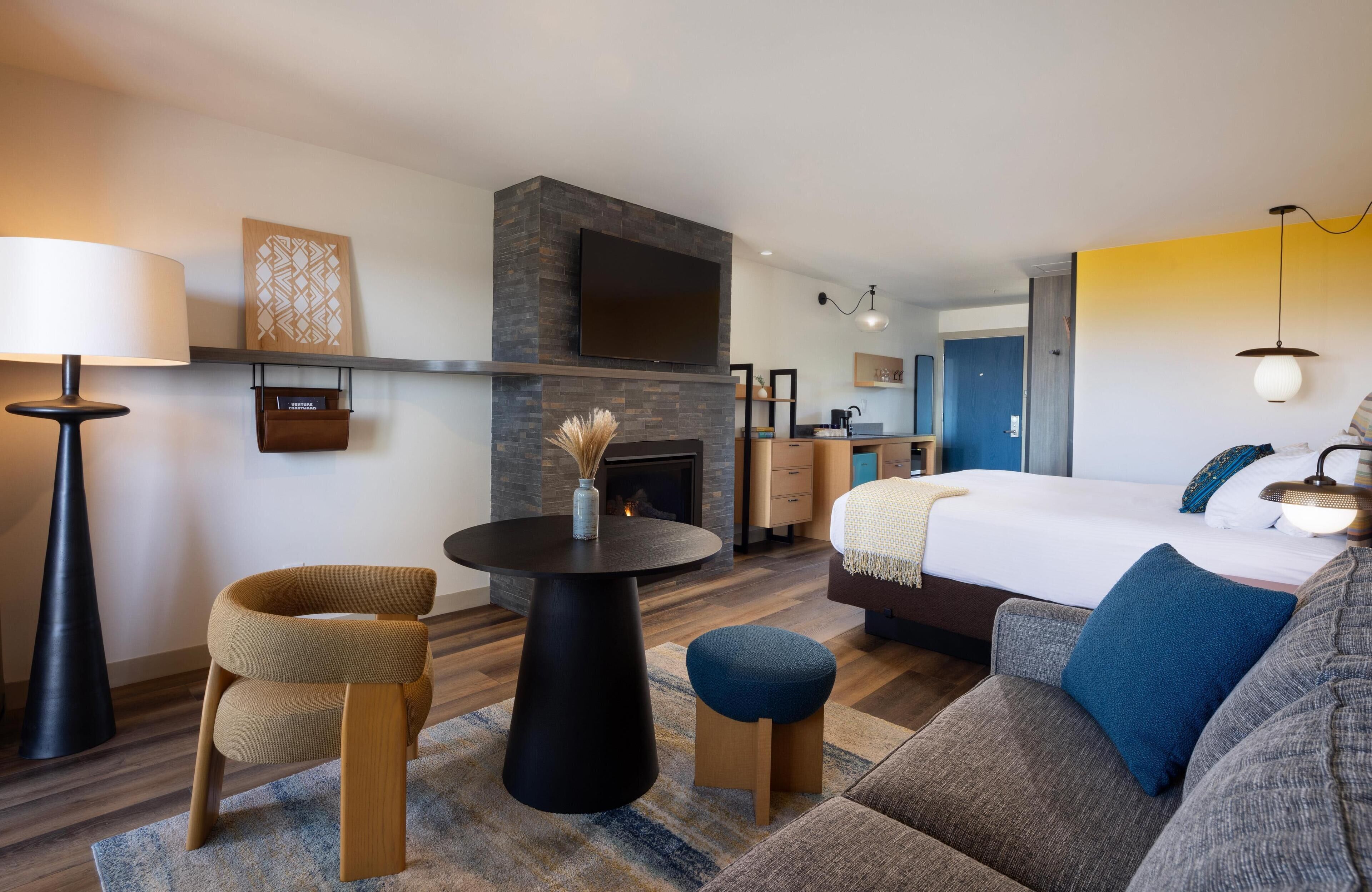 เครื่องนอนระดับพรีเมียม, ผ้านวมขนเป็ด, เตียงพร้อมฟูกเสริมที่นอน