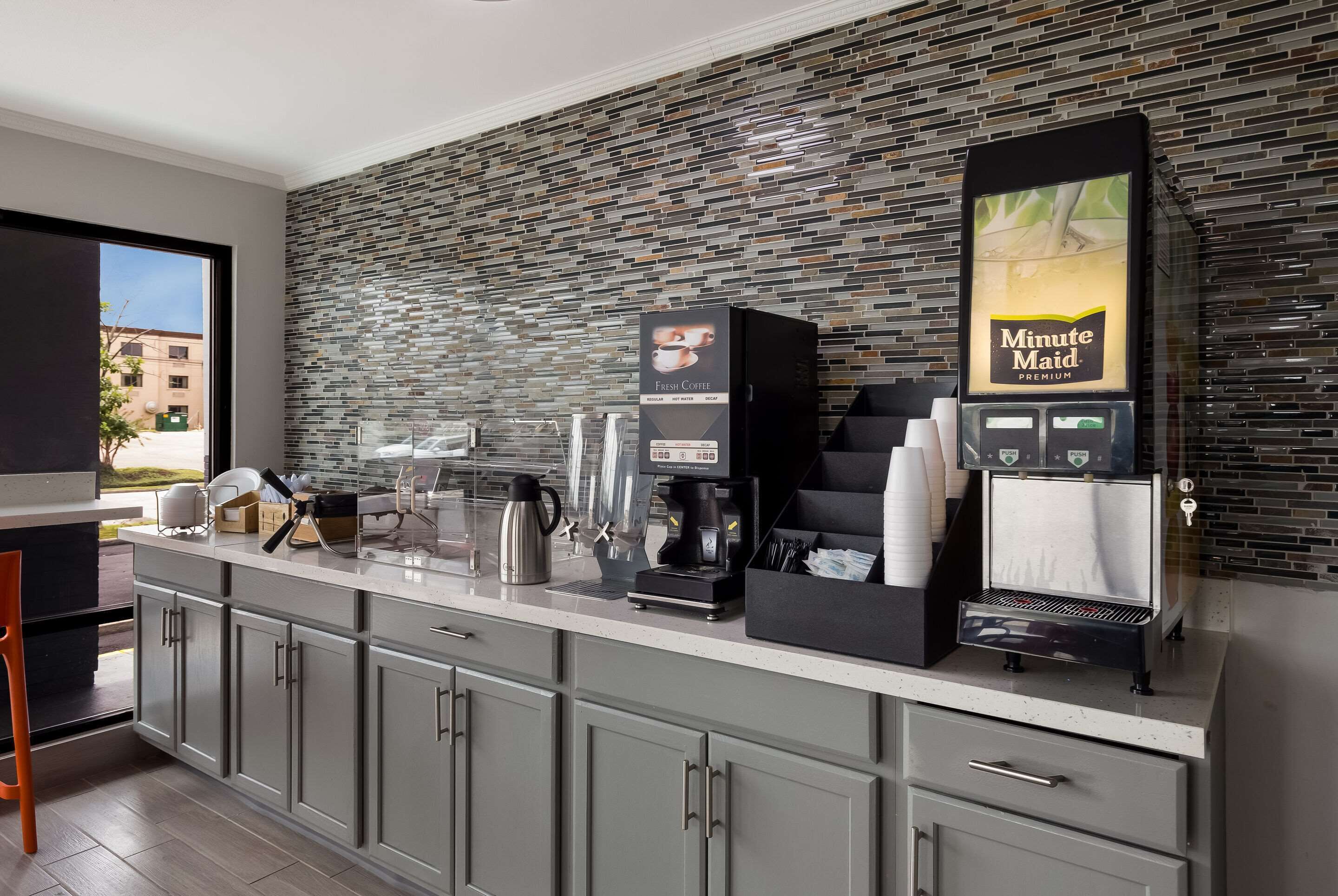 Petit déjeuner continental compris tous les jours