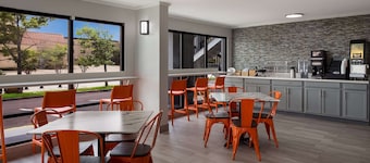 Econo Lodge Mobile Airport Blvd.