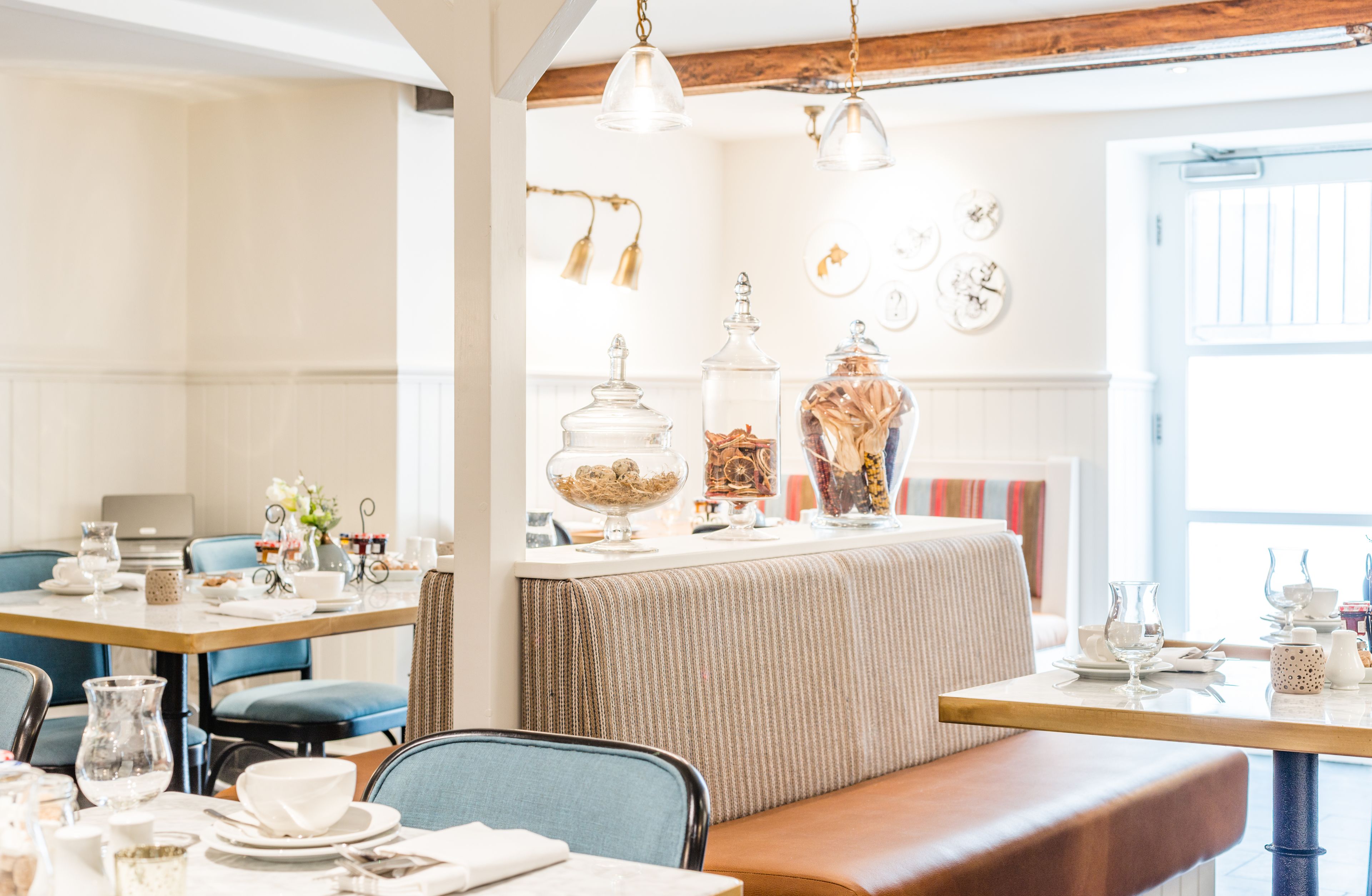 daily full breakfast (gbp 19.50 per person)