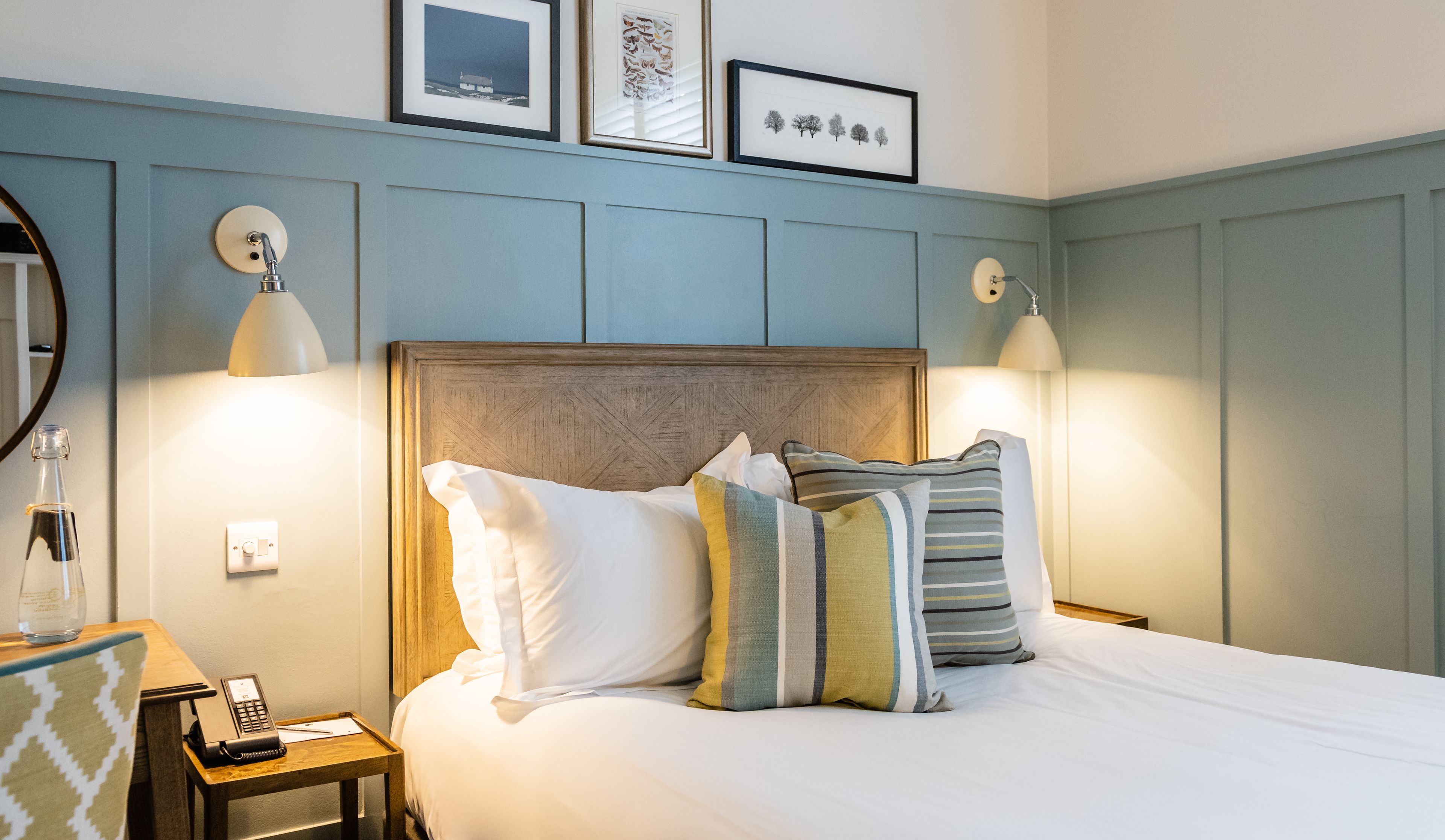snug room | 1 bedroom, premium bedding, pillow-top beds, minibar