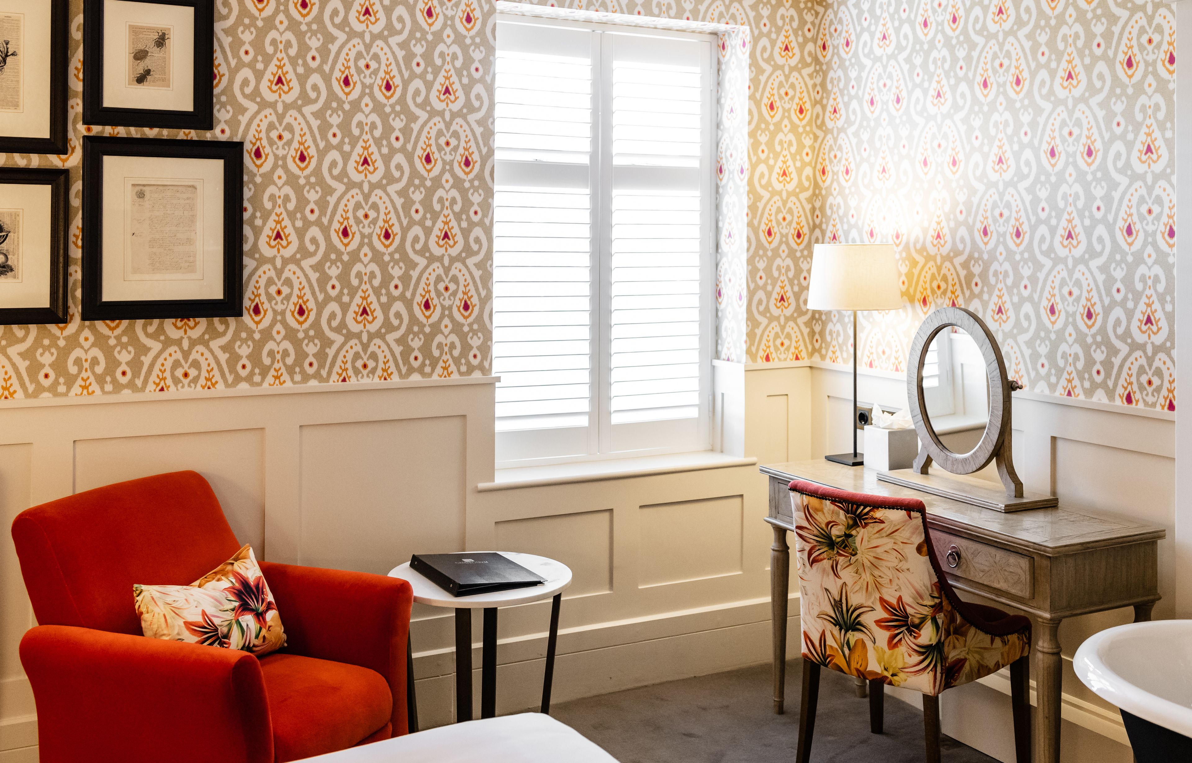 cosy room | room amenity