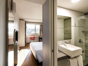 Coffre-fort, bureau, espace de travail pour ordinateurs portables