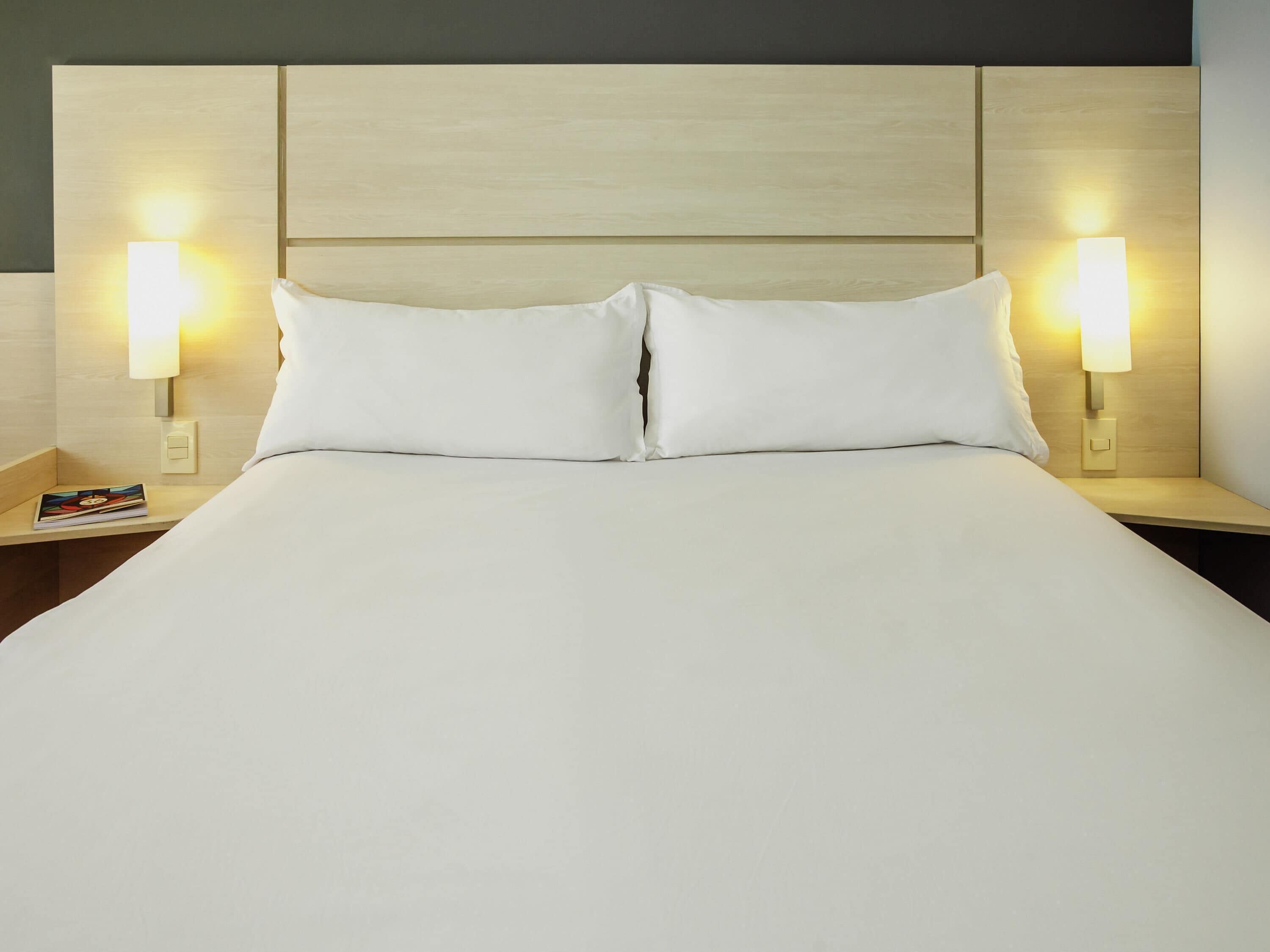 Standard Room, 1 Double Bed | In-room safe, desk, laptop workspace, blackout drapes