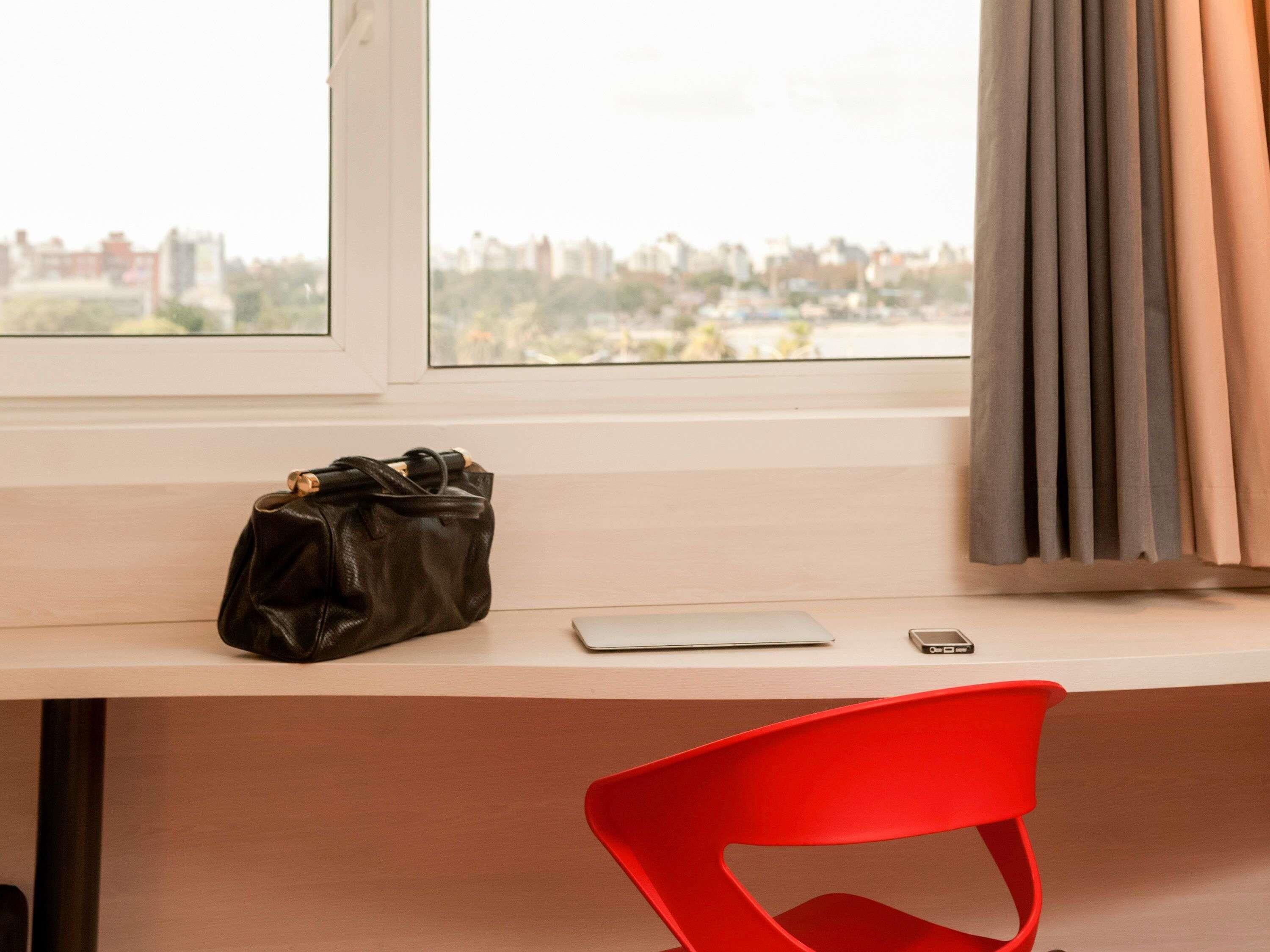Standard Room, 2 Twin Beds | Minibar, in-room safe, desk, laptop workspace