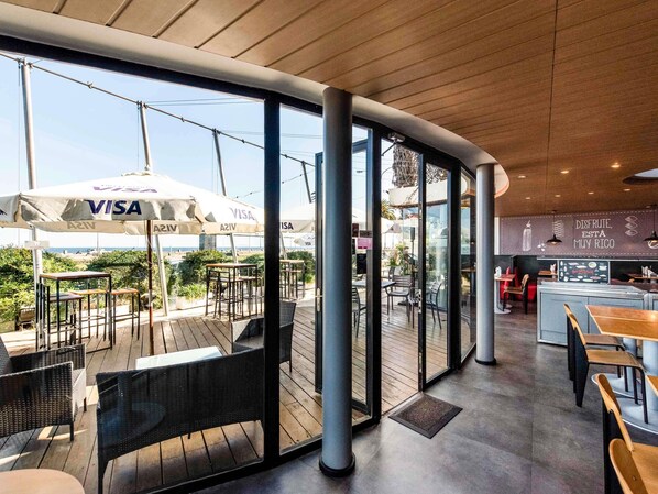 International cuisine - Hotel ibis Montevideo Rambla (Montevideo)