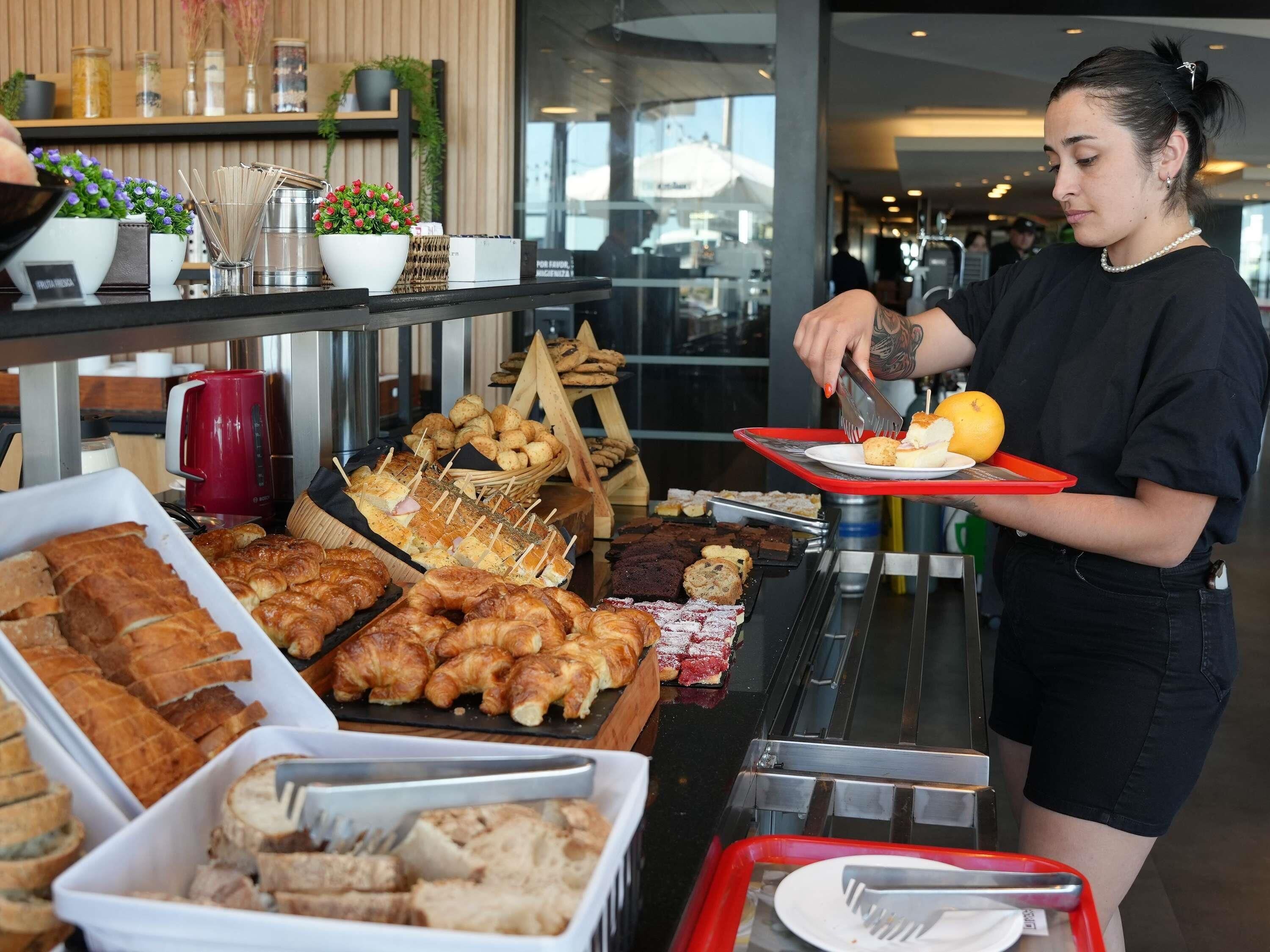Daily buffet breakfast for a fee