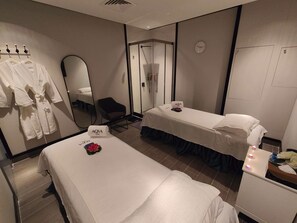 Deep-tissue massages, Swedish massages, Thai massages, sports massages - Novotel World Trade Centre (Dubai)