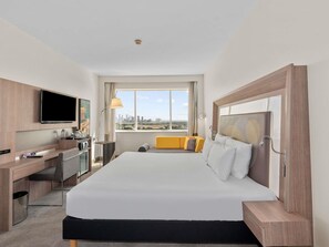 Suite – executive, 1 kingsize-seng med sovesofa | Minibar, safe på rommet, skrivebord og skrivebord for bærbar PC