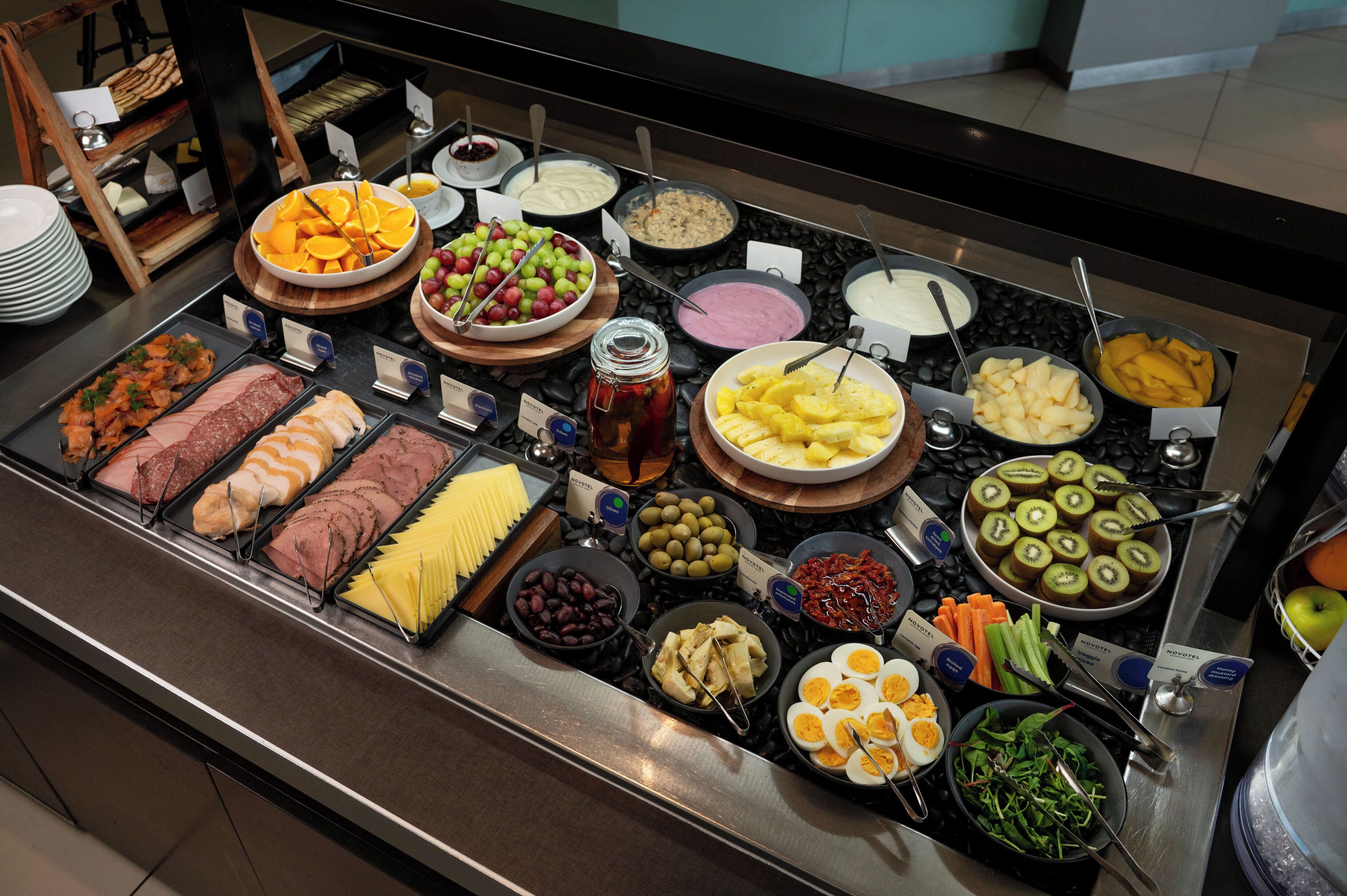 Daily buffet breakfast (NZD 37 per person)