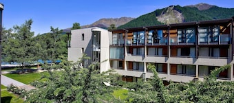 Novotel Queenstown Lakeside