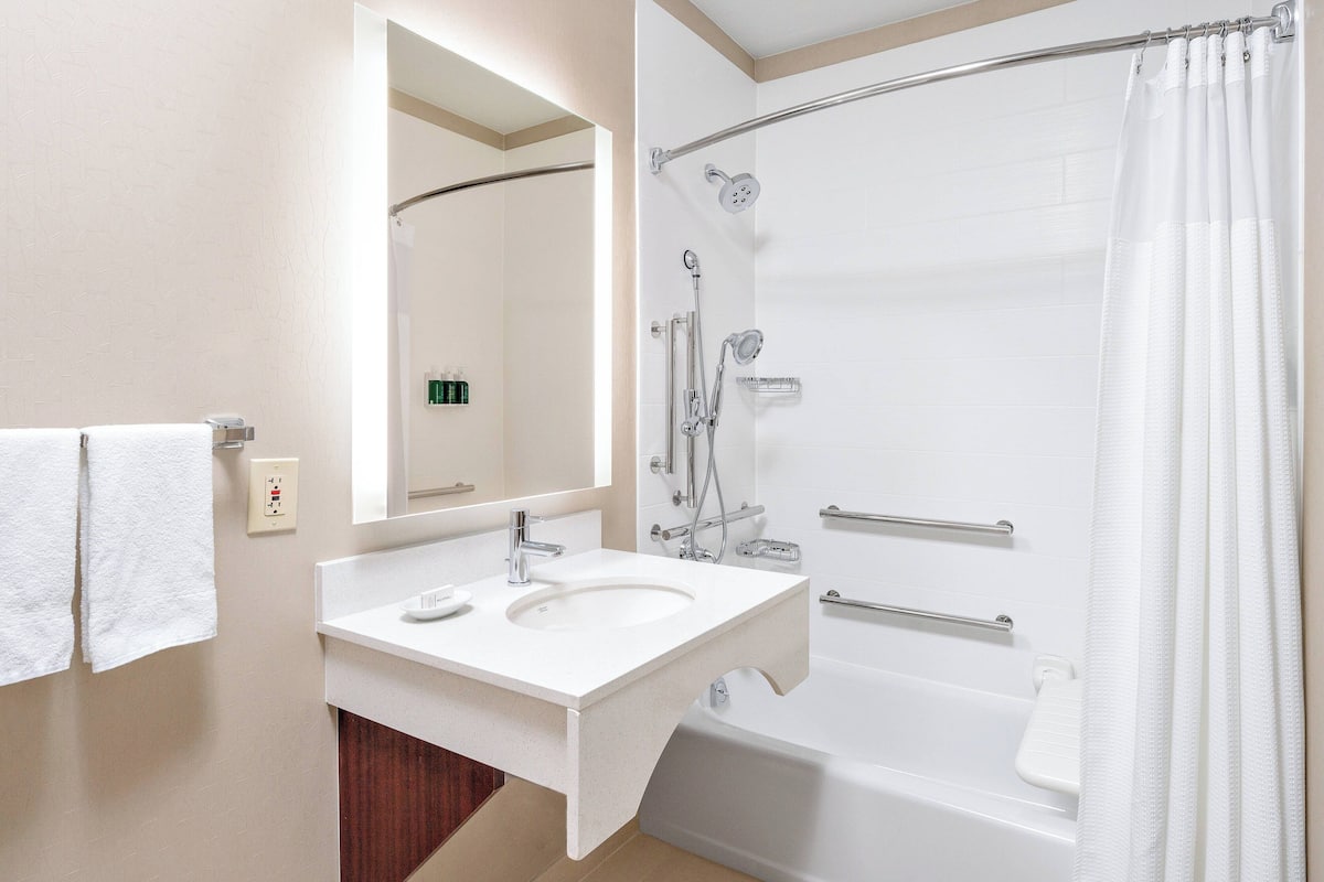 Hair dryer, towels