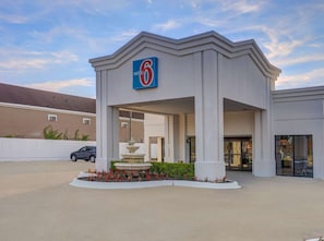 Exterior - Motel 6 Jacksonville, NC (Jacksonville)
