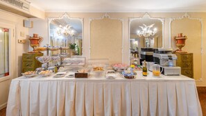 Daily buffet breakfast (EUR 15 per person)