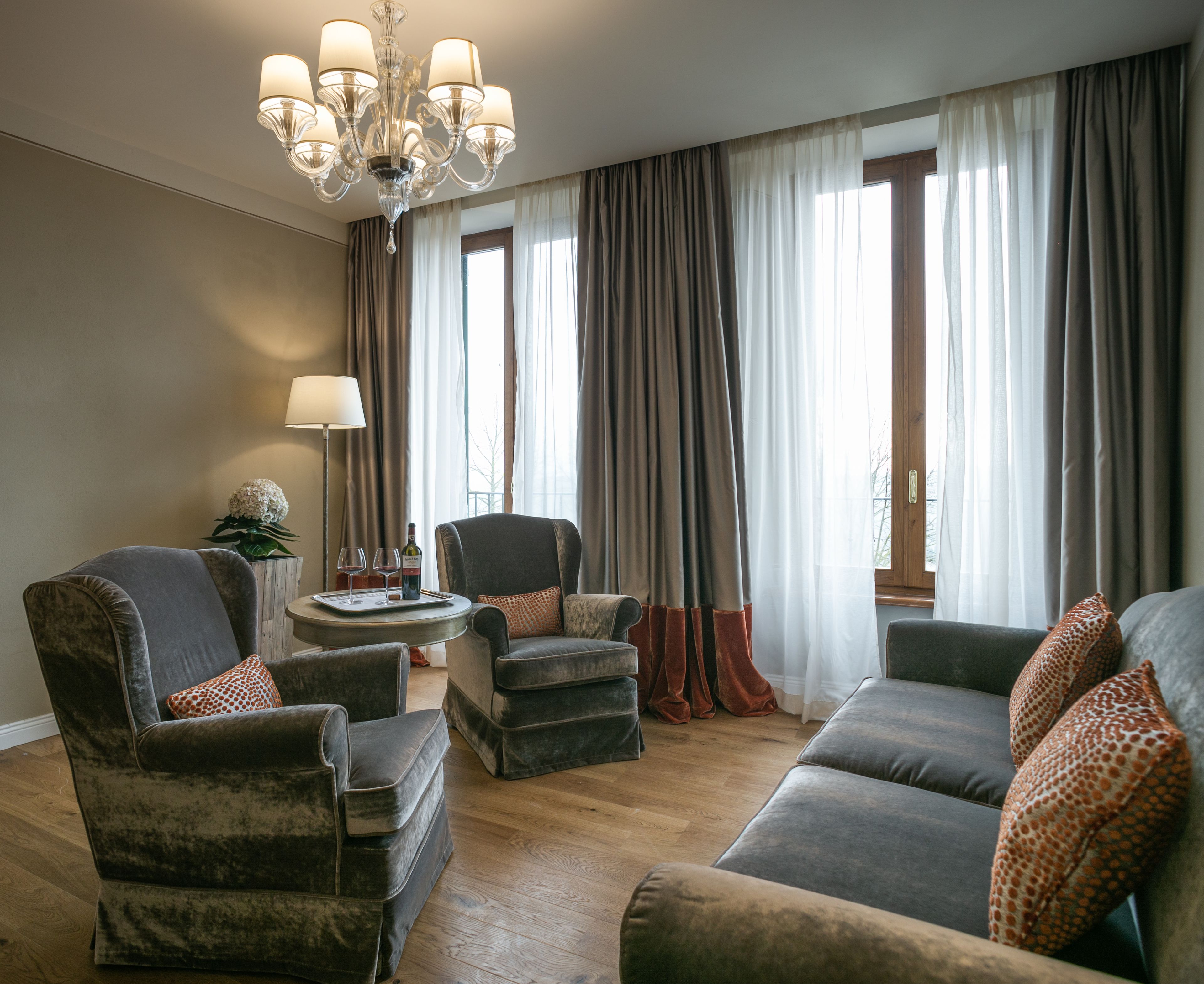 32-inch flat-screen tv with satellite channels, tv