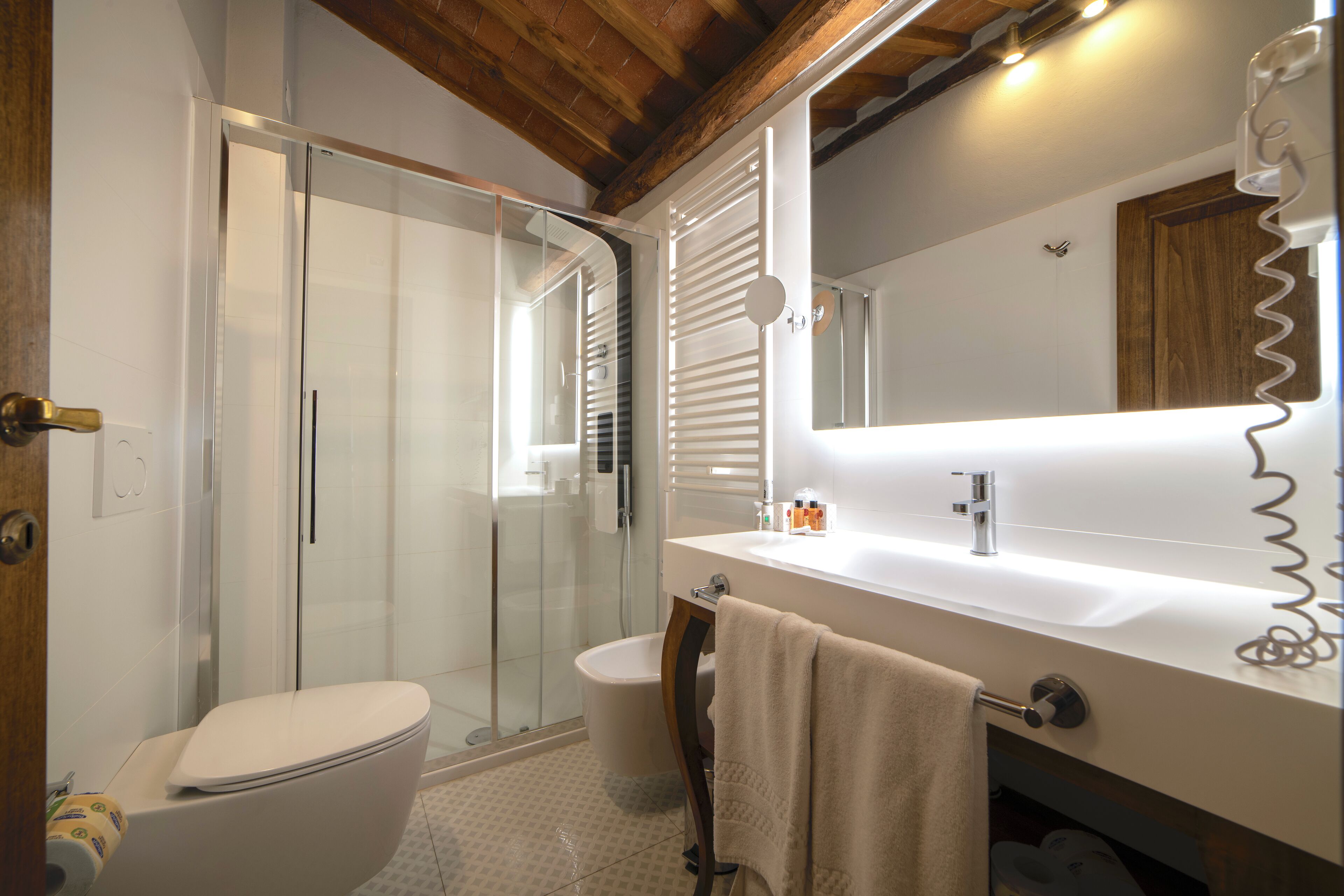 free toiletries, hair dryer, bidet