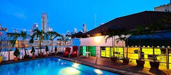 Admiral Suites Bangkok