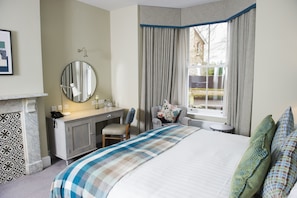 Suíte executiva, 1 cama King (Green Lane Suite) | Vista do quarto