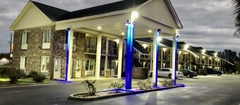 Days Inn by Wyndham Manning