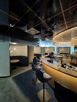 Breakfast, lunch, dinner served; international cuisine 