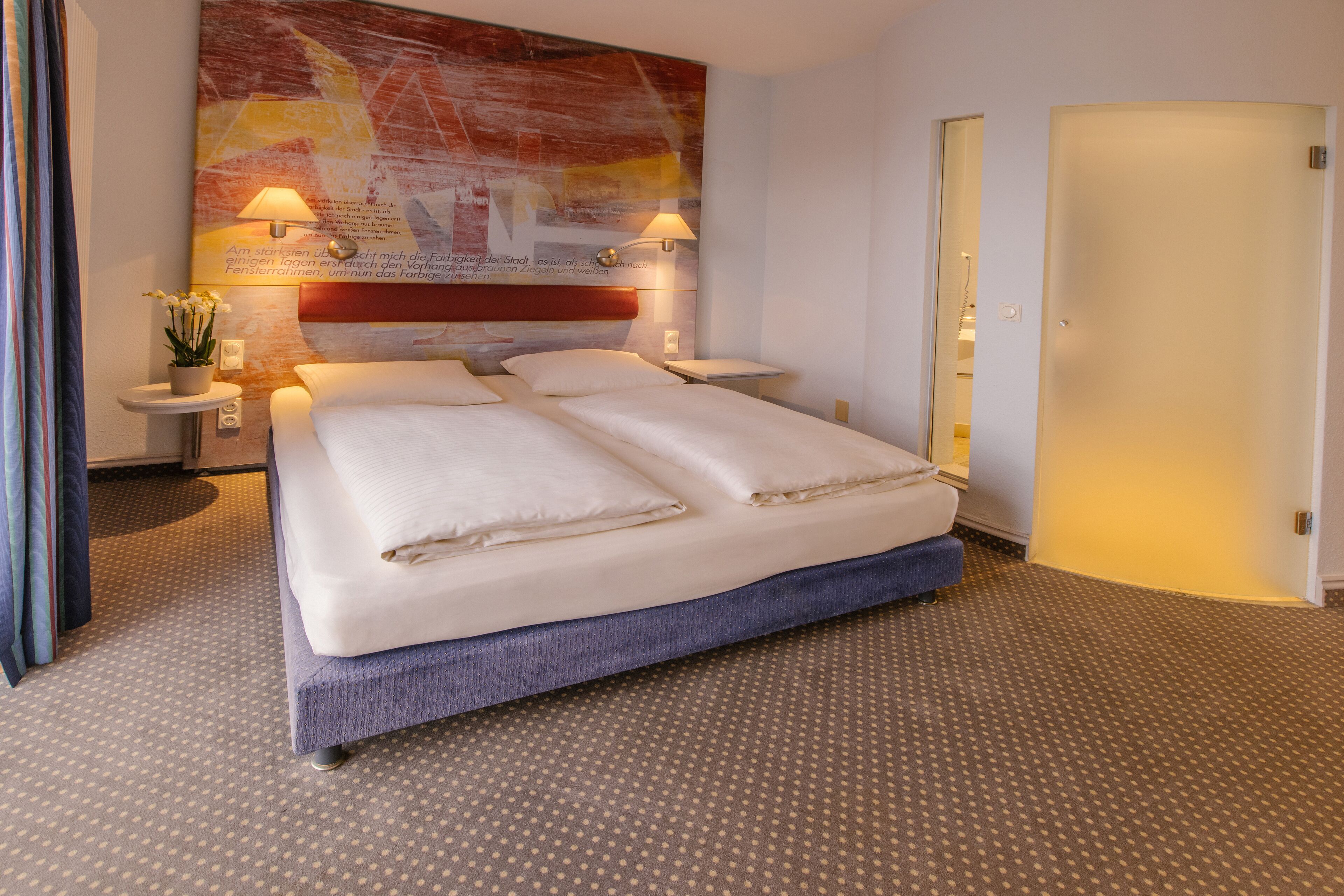 1 bedroom, premium bedding, in-room safe, desk