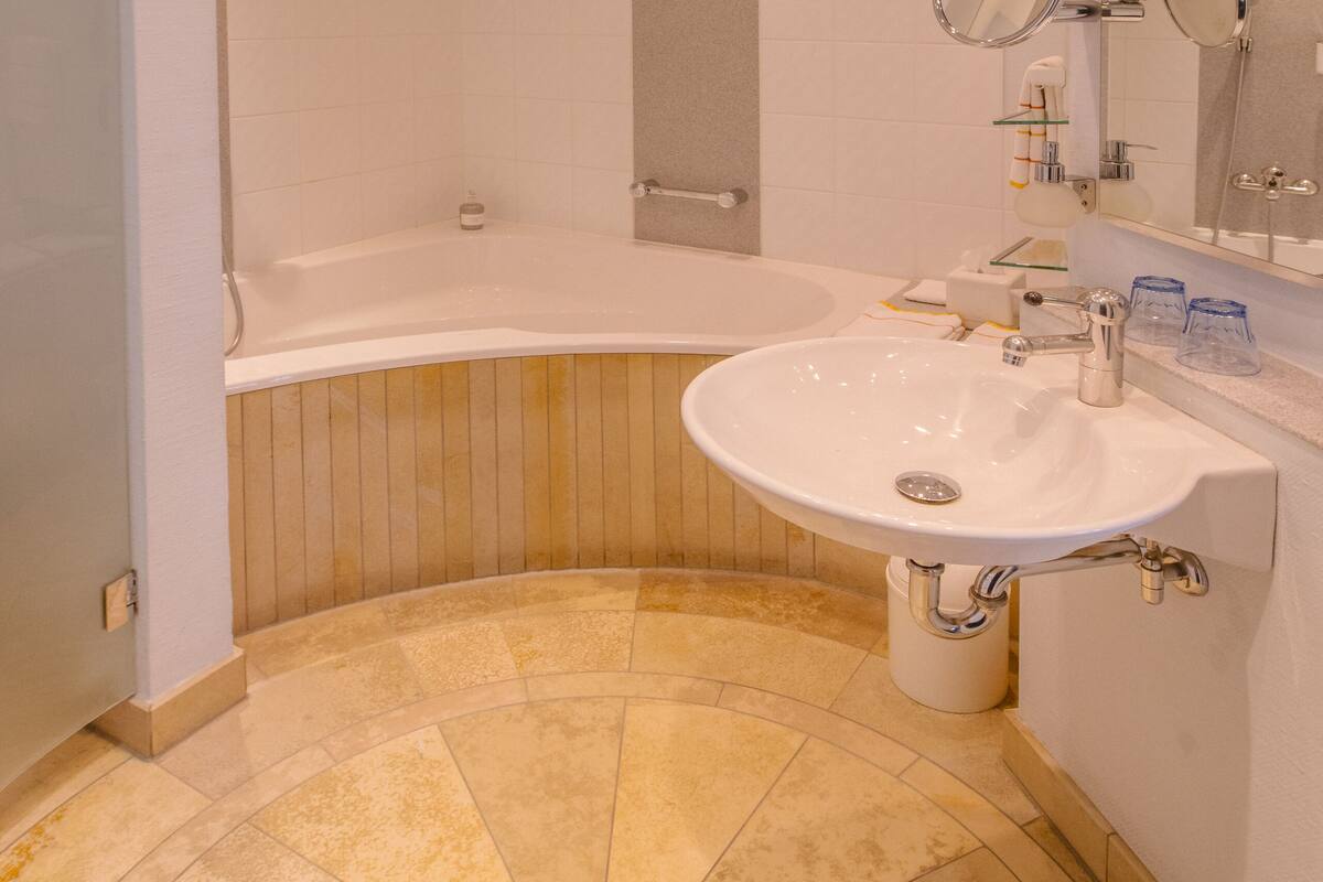 free toiletries, hair dryer, towels