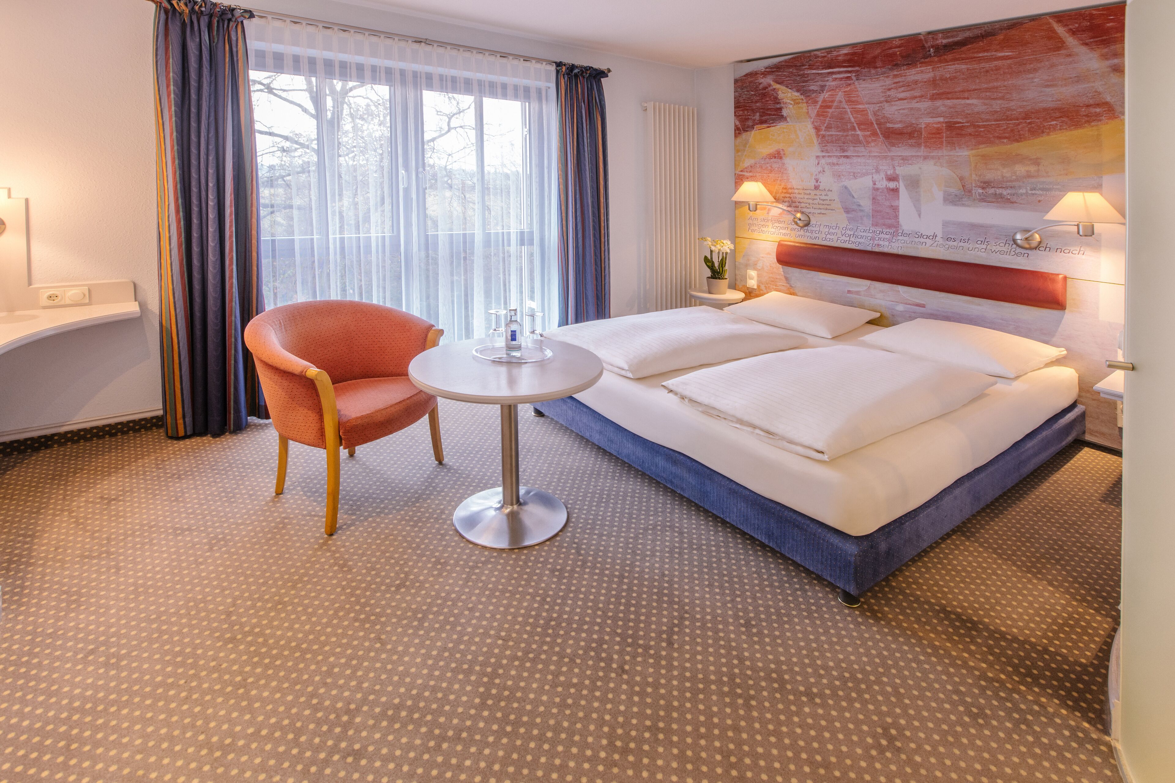 1 bedroom, premium bedding, in-room safe, desk