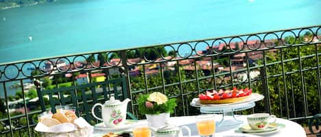 Petit déjeuner buffet compris tous les jours