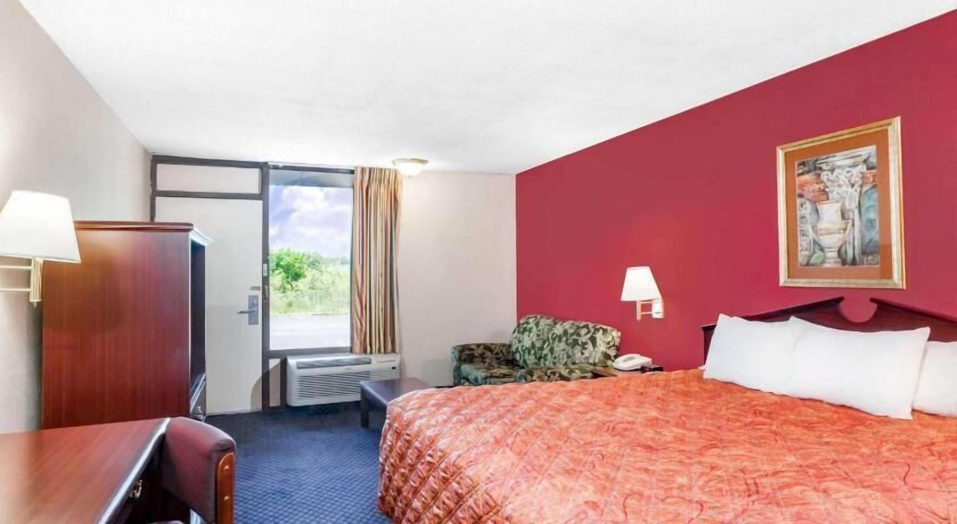 Desk, rollaway beds, free WiFi, bed sheets