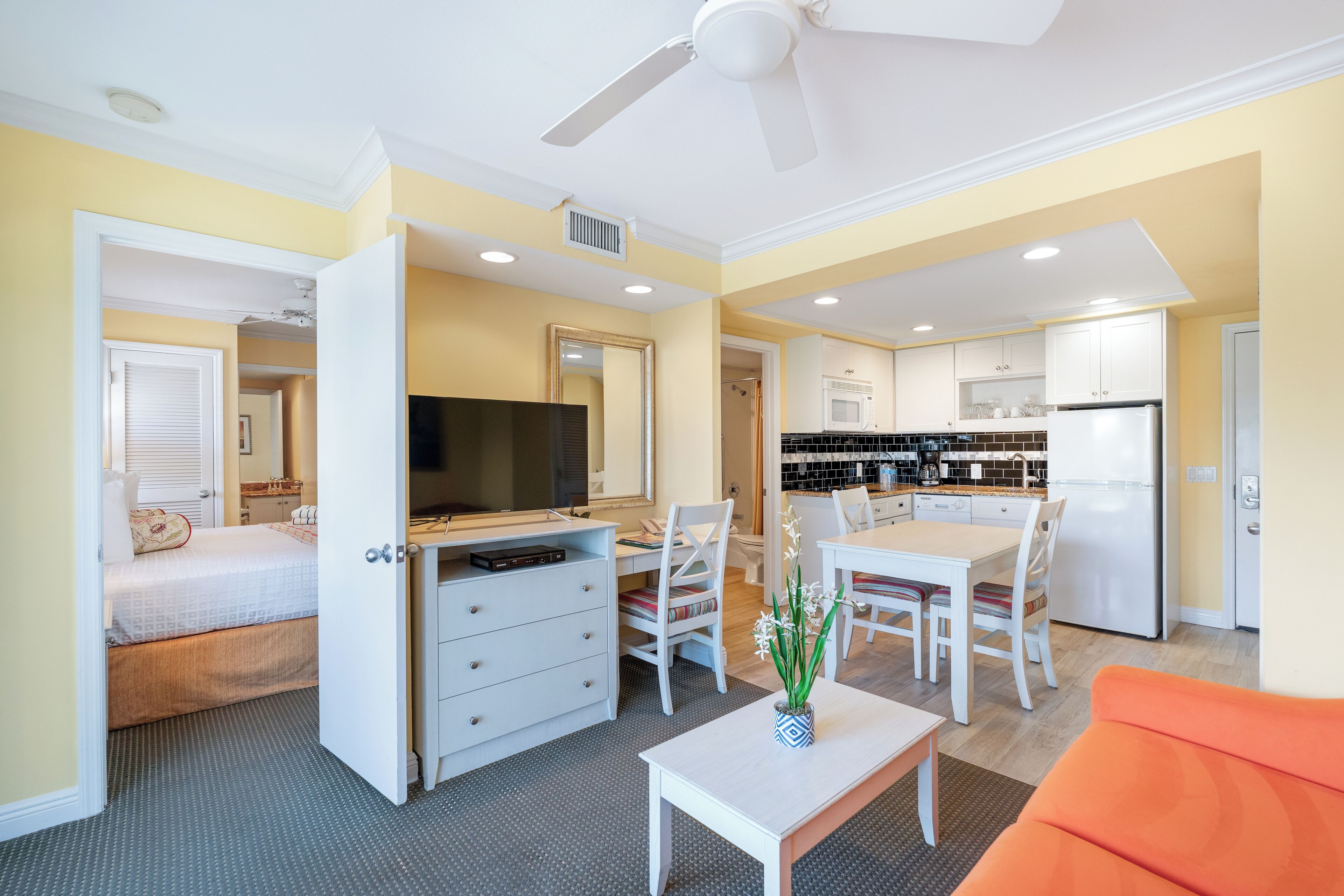 Premier Suite, 1 Bedroom | Living area