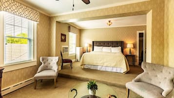 Suite Room Queen Bed  | Iron/ironing board, free WiFi, bed sheets