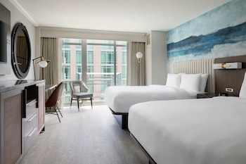 Down comforters, pillowtop beds, in-room safe, desk at Seattle Marriott Waterfront